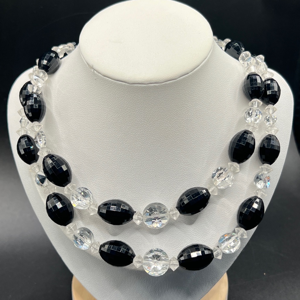 Vintage Japan Clear And Black Beaded Necklace
